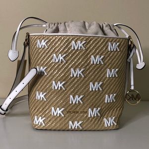 **MICHAEL KORS** Bucket Bag